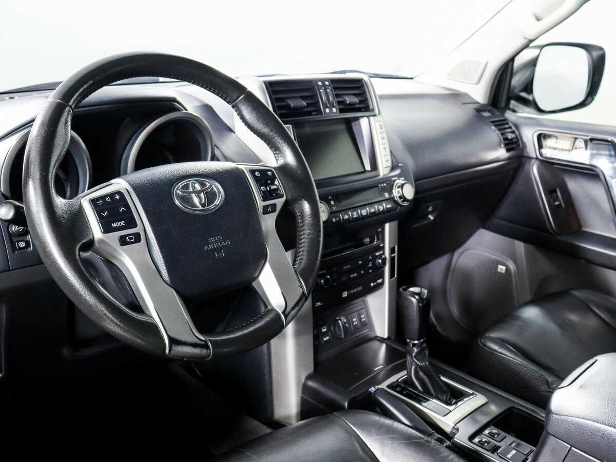 Toyota Land Cruiser Prado с пробегом — 2010 год. Фото: #10