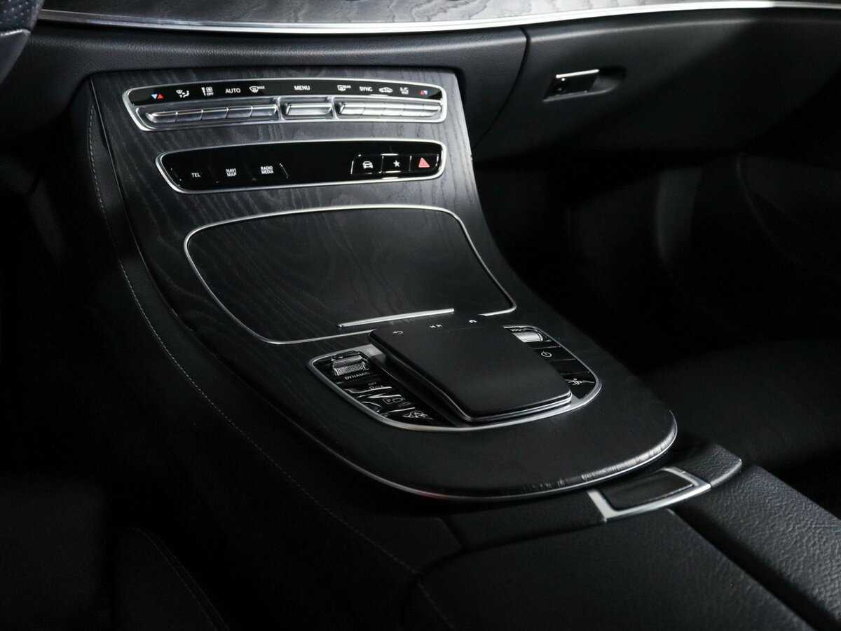 Mercedes-Benz E-Класс с пробегом — 2020 год. Фото: #19