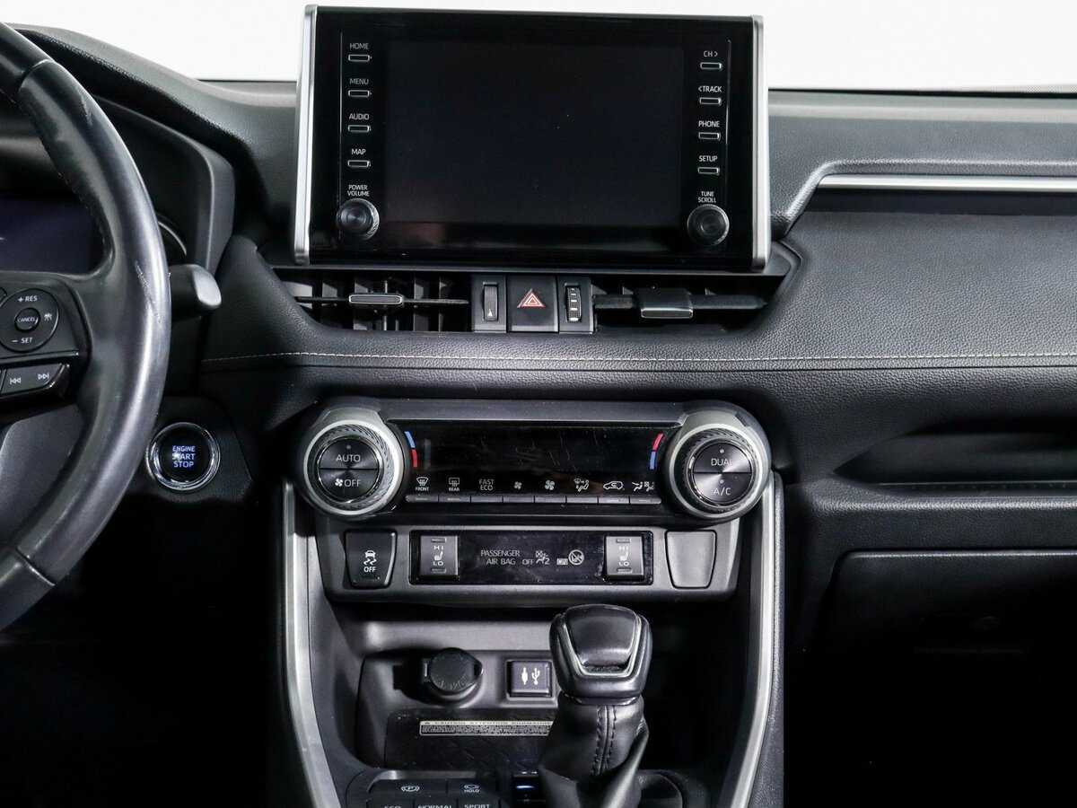 Toyota RAV4 с пробегом — 2019 год. Фото: #12