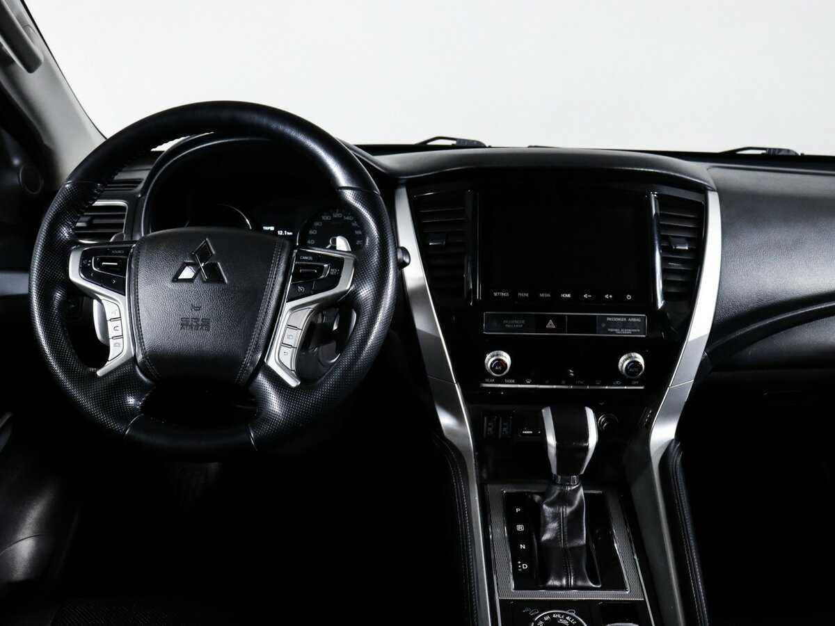 Mitsubishi Pajero Sport с пробегом — 2021 год. Фото: #11