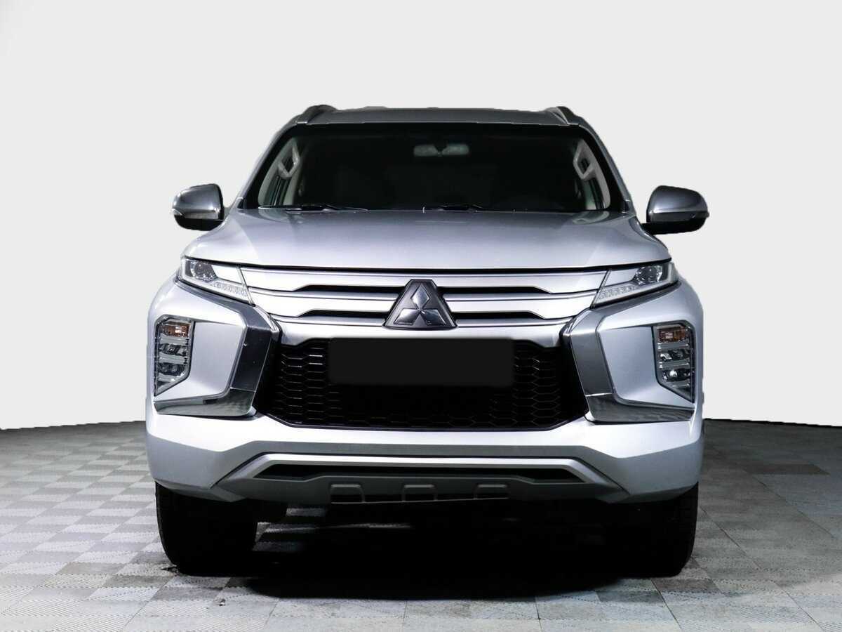 Mitsubishi Pajero Sport с пробегом — 2021 год. Фото: #1