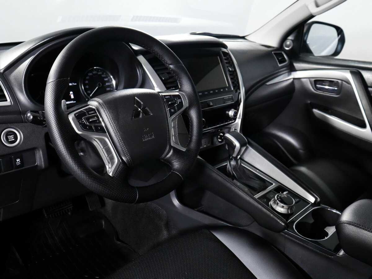 Mitsubishi Pajero Sport с пробегом — 2021 год. Фото: #10