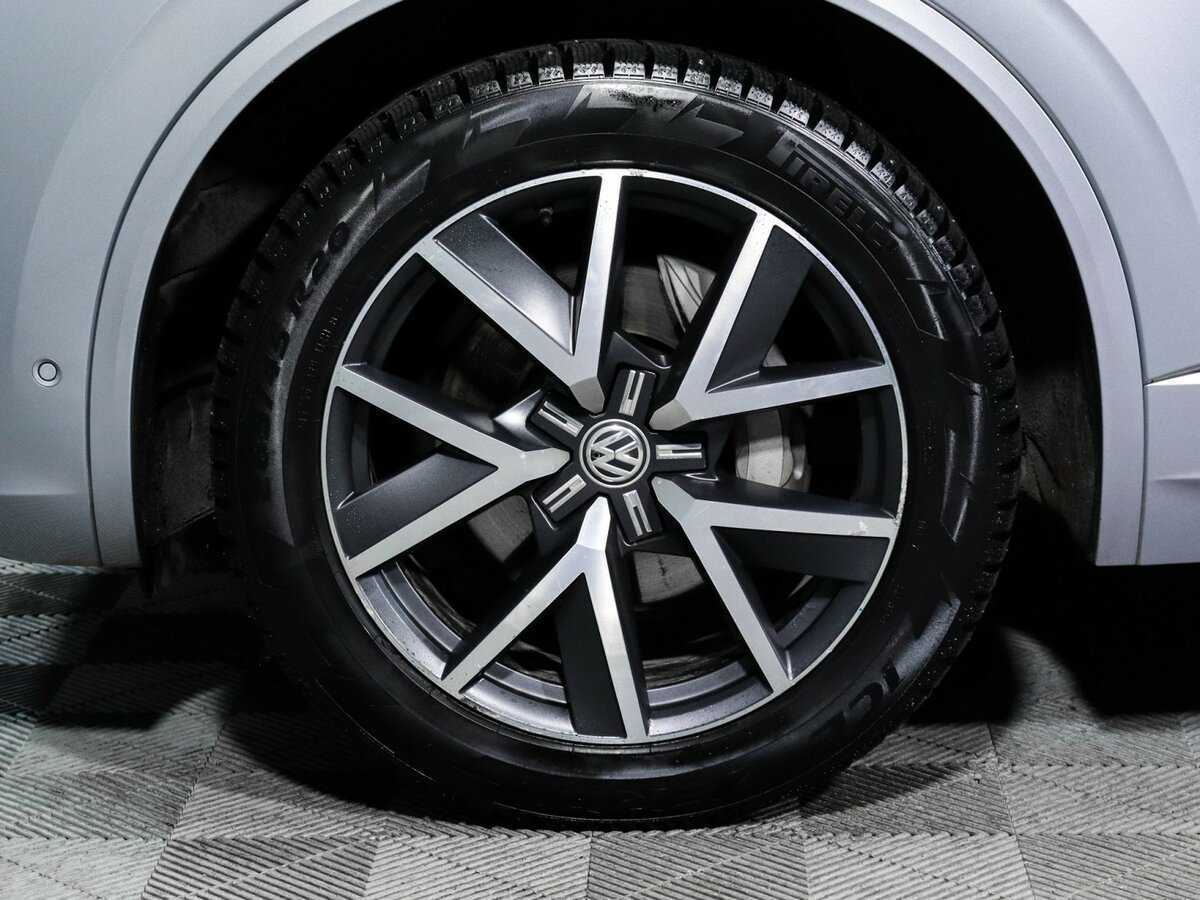 Volkswagen Touareg с пробегом — 2018 год. Фото: #14