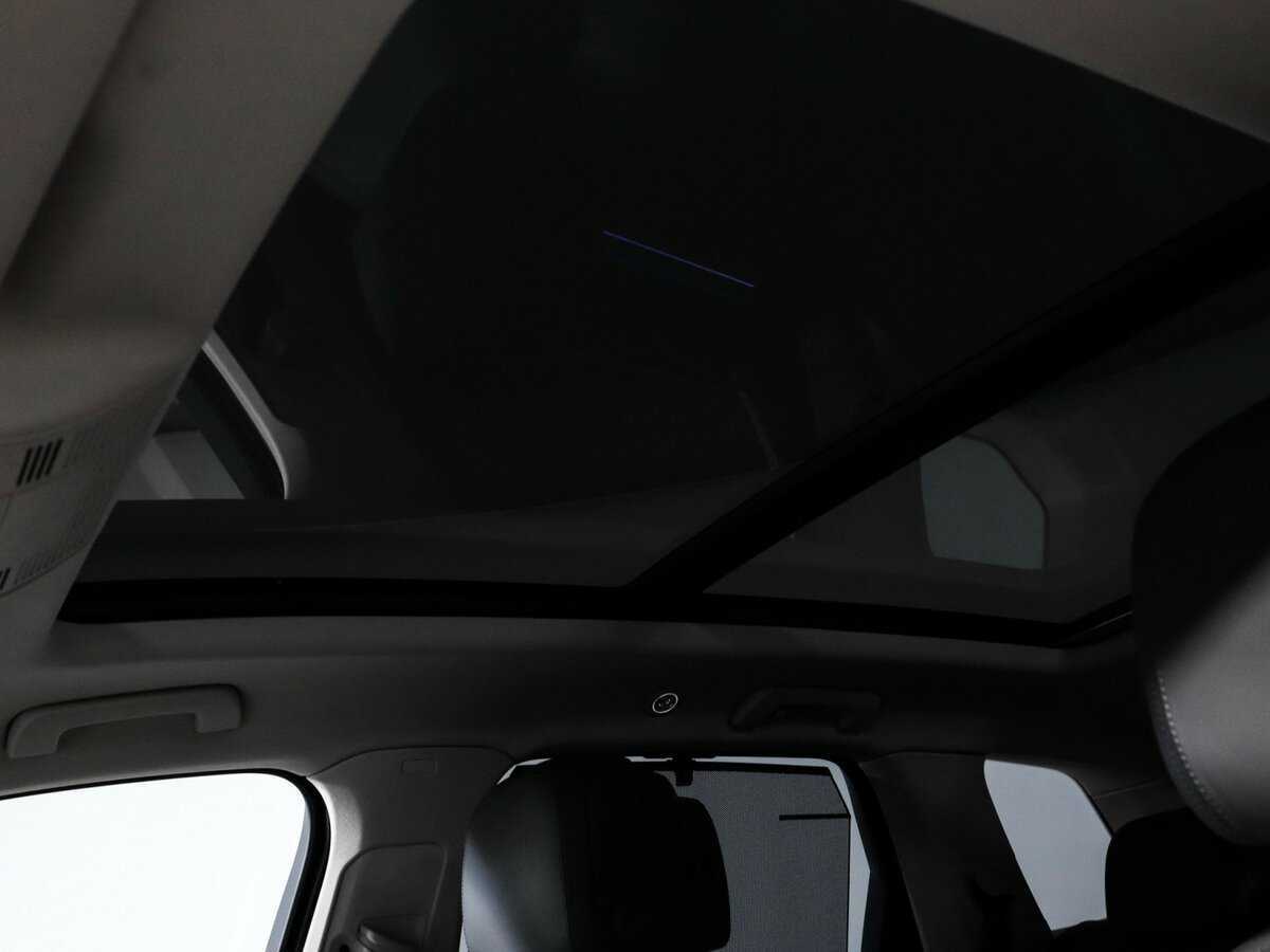 Volkswagen Touareg с пробегом — 2018 год. Фото: #22