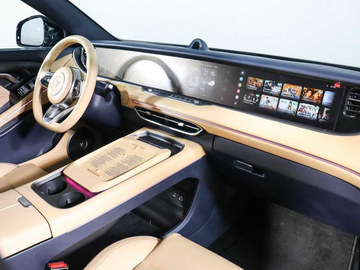 Voyah Free с пробегом — 2023 год. Фото: #3