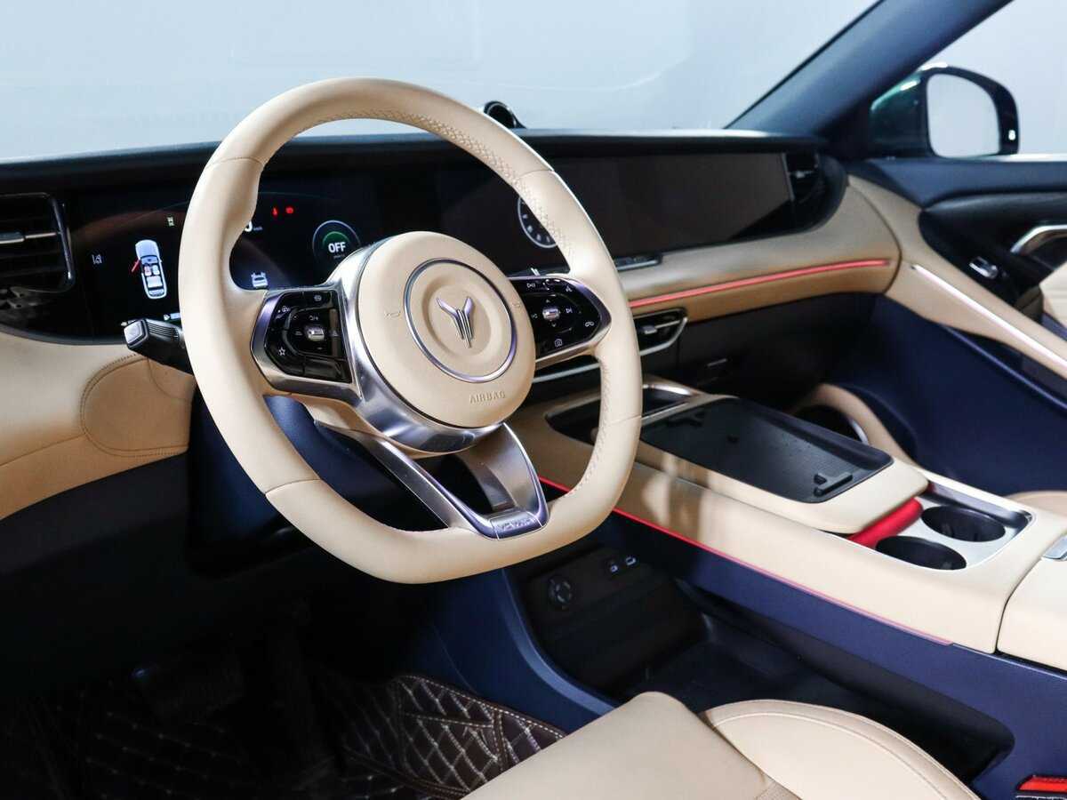 Voyah Free с пробегом — 2023 год. Фото: #10