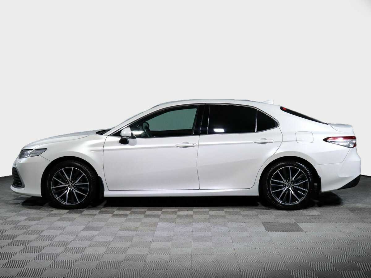 Toyota Camry с пробегом — 2021 год. Фото: #4