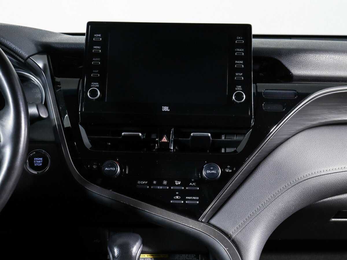Toyota Camry с пробегом — 2021 год. Фото: #9