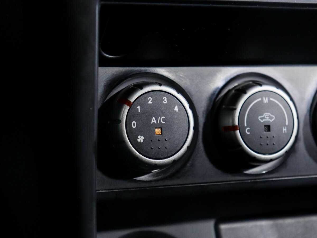 Nissan Almera Classic с пробегом — 2011 год. Фото: #17