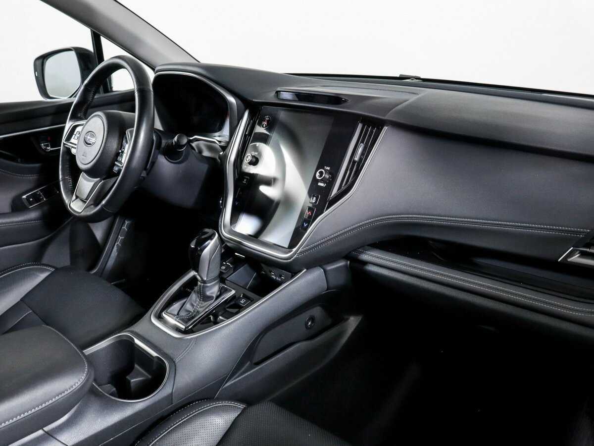 Subaru Outback с пробегом — 2021 год. Фото: #8
