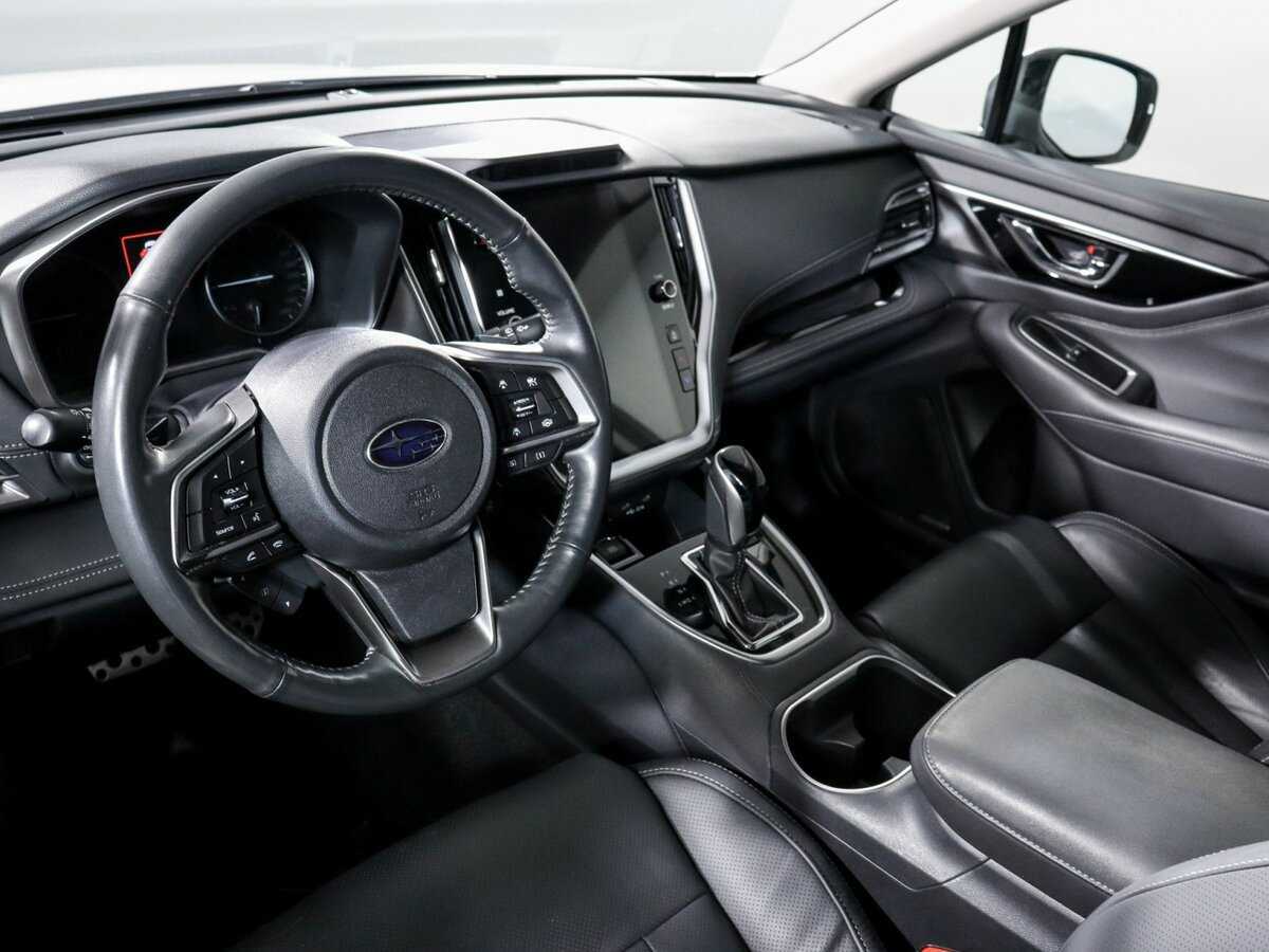 Subaru Outback с пробегом — 2021 год. Фото: #13