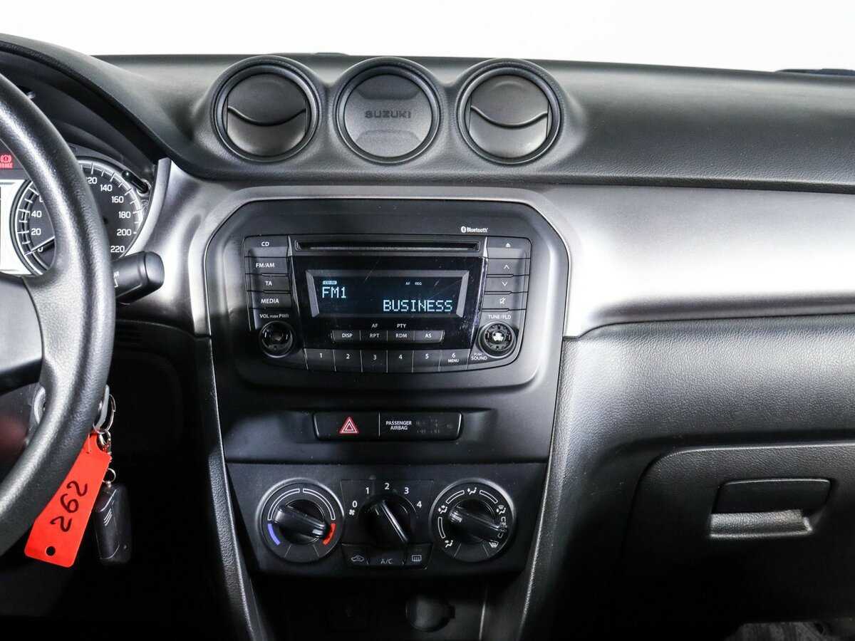 Suzuki Vitara с пробегом — 2019 год. Фото: #9