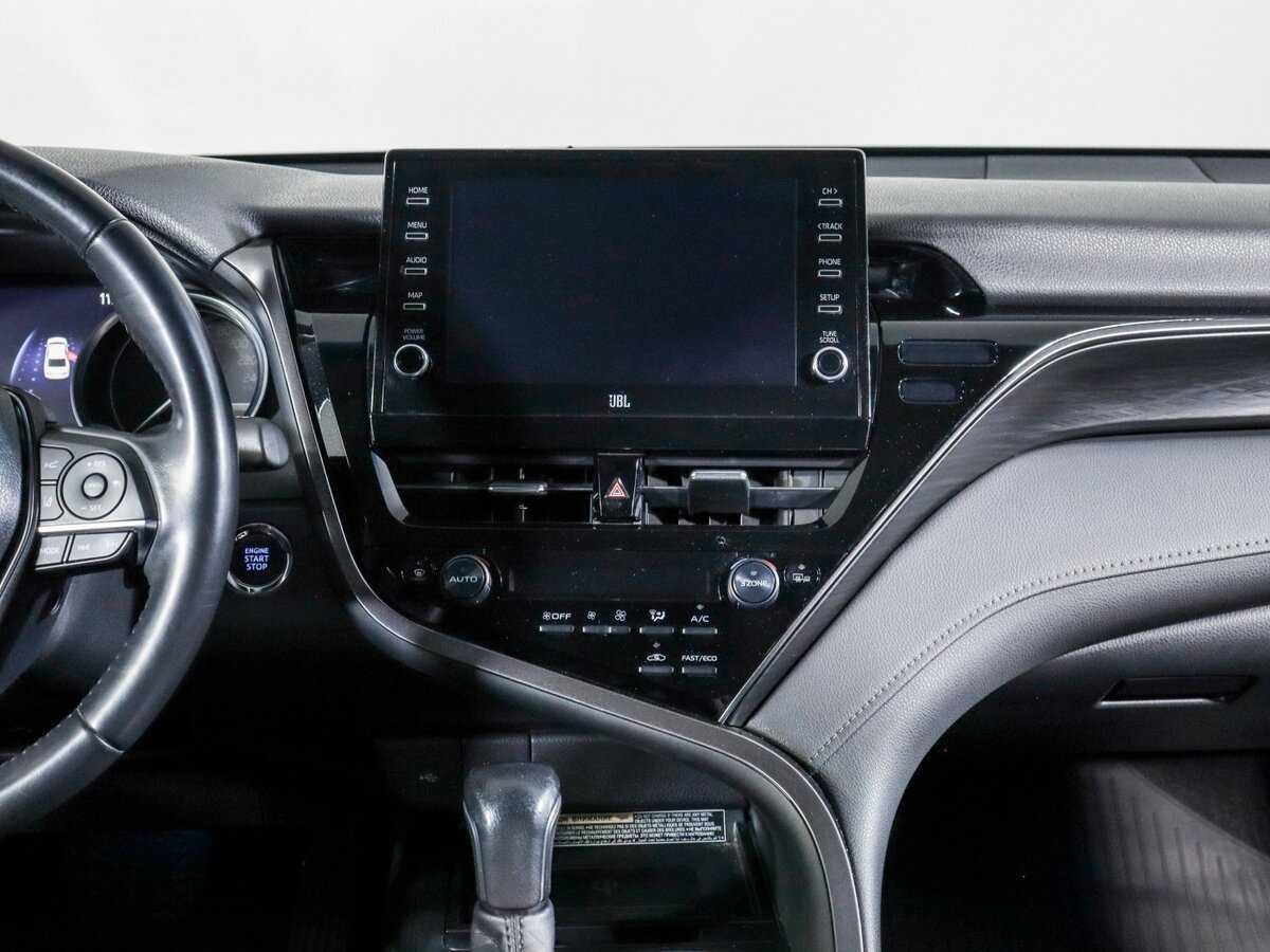 Toyota Camry с пробегом — 2021 год. Фото: #9