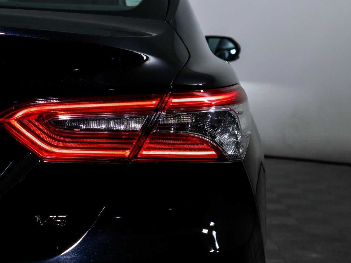Toyota Camry с пробегом — 2021 год. Фото: #16