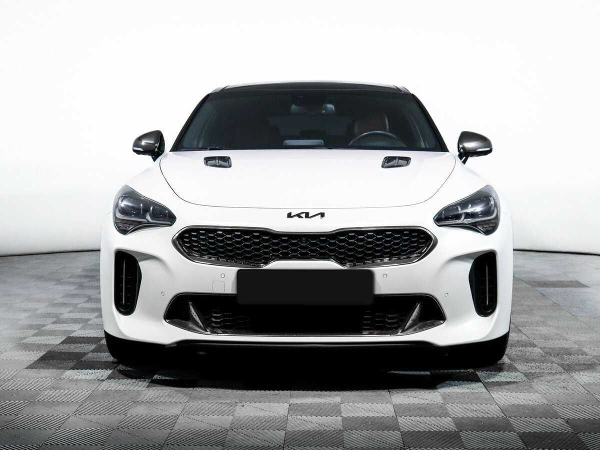 Kia Stinger с пробегом — 2020 год. Фото: #1