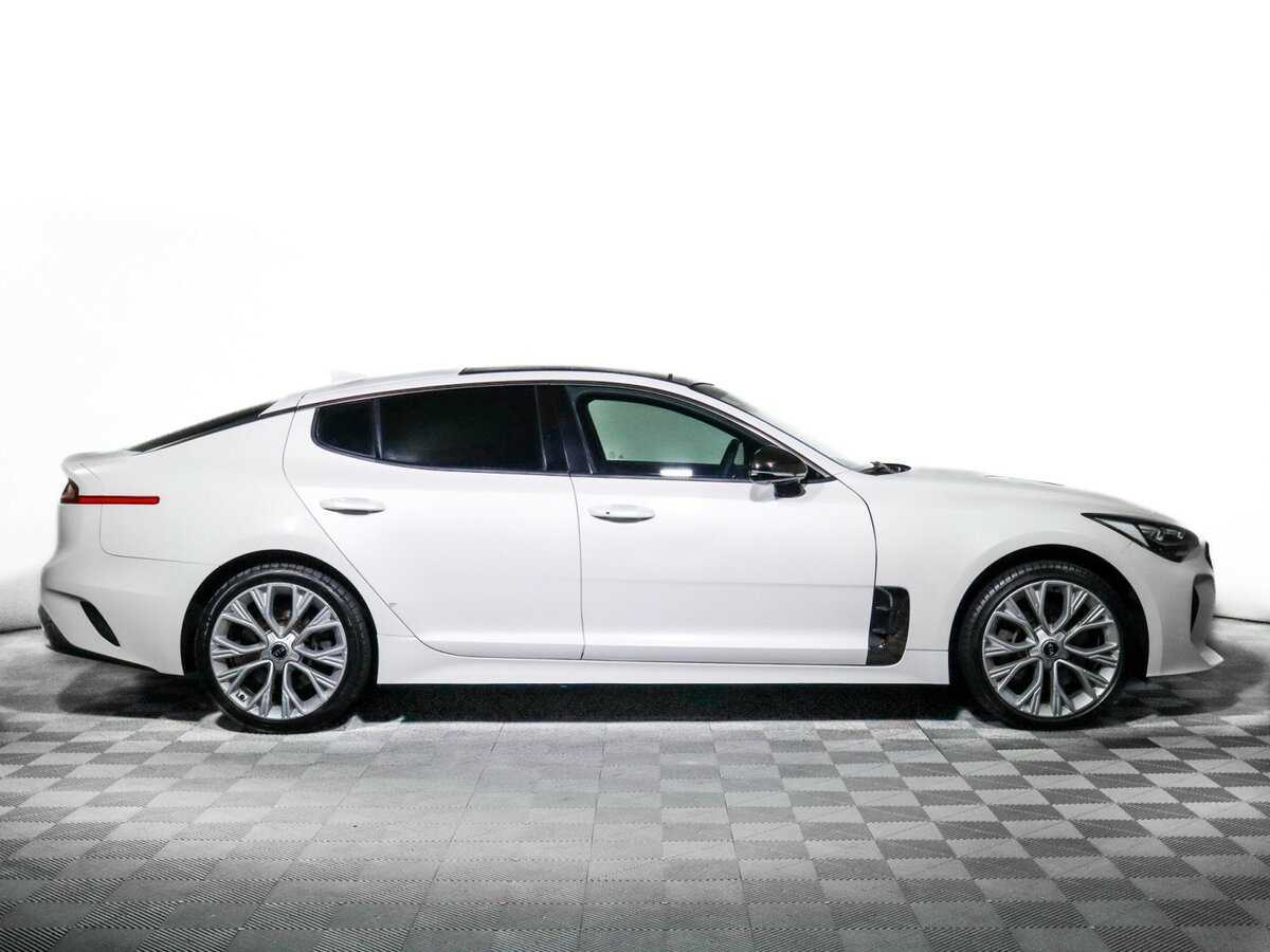 Kia Stinger с пробегом — 2020 год. Фото: #3