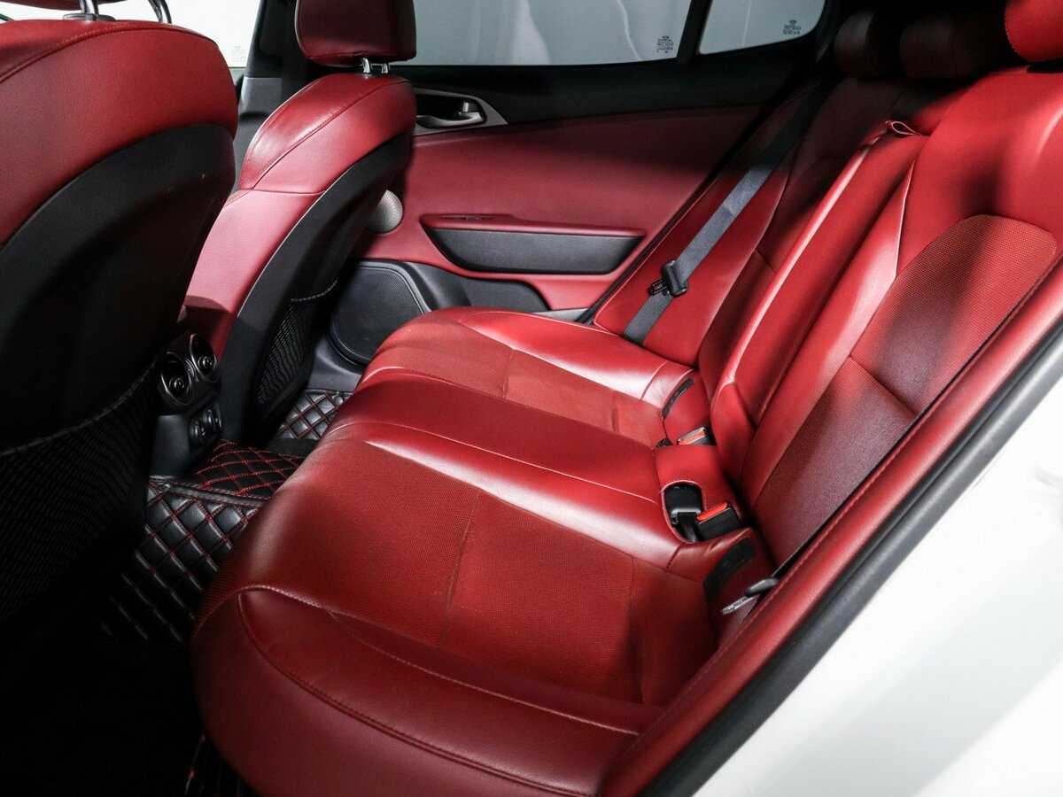 Kia Stinger с пробегом — 2020 год. Фото: #9