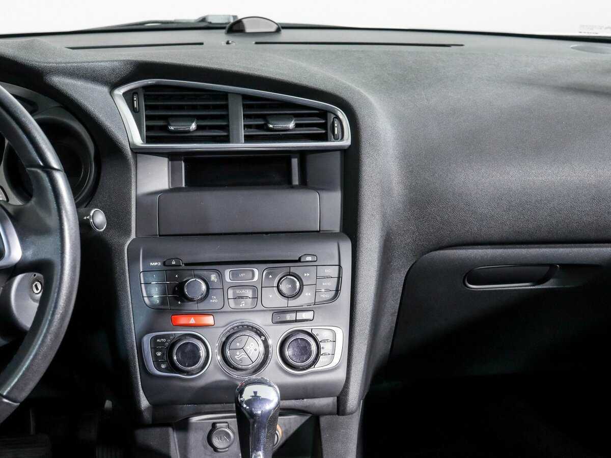 Citroen C4 с пробегом — 2011 год. Фото: #12