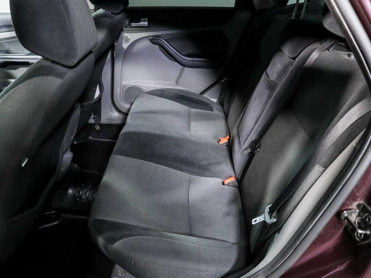 Ford Focus с пробегом — 2008 год. Фото: #6