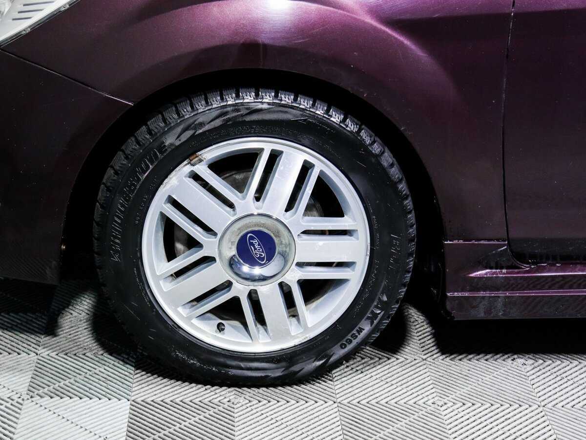 Ford Focus с пробегом — 2008 год. Фото: #11