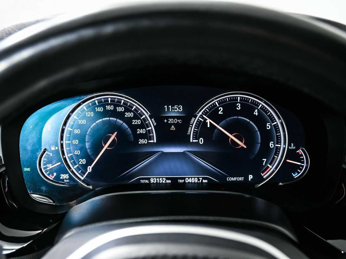 BMW 5 серии с пробегом — 2017 год. Фото: #9