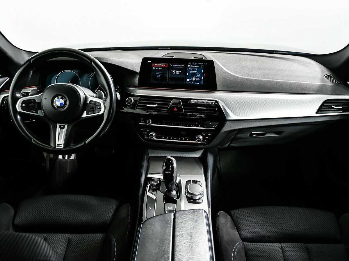 BMW 5 серии с пробегом — 2017 год. Фото: #10