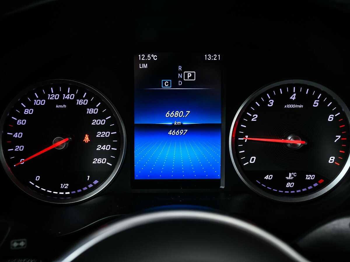 Mercedes-Benz GLC с пробегом — 2020 год. Фото: #9