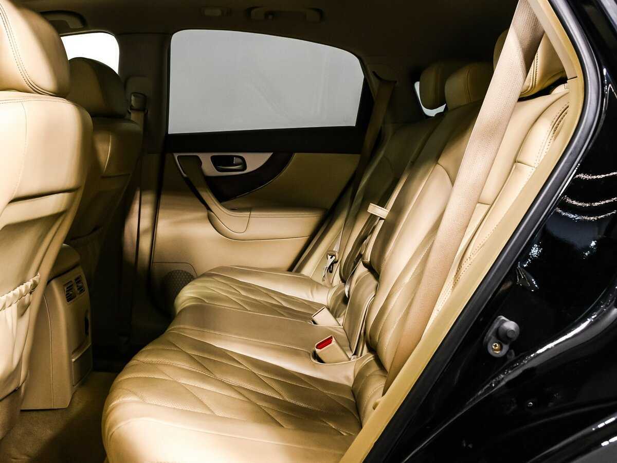 Infiniti FX с пробегом — 2011 год. Фото: #12