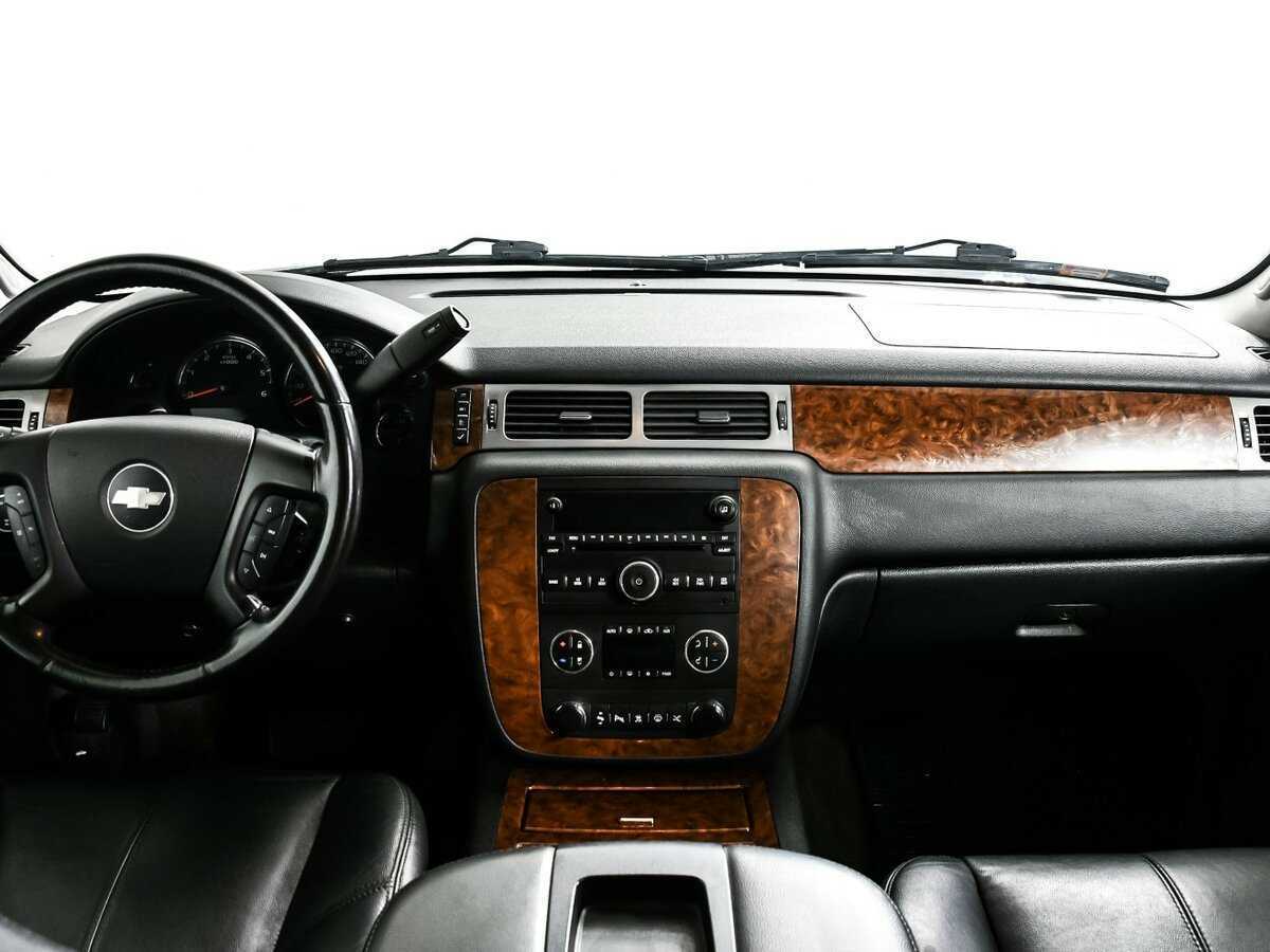 Chevrolet Tahoe с пробегом — 2008 год. Фото: #10