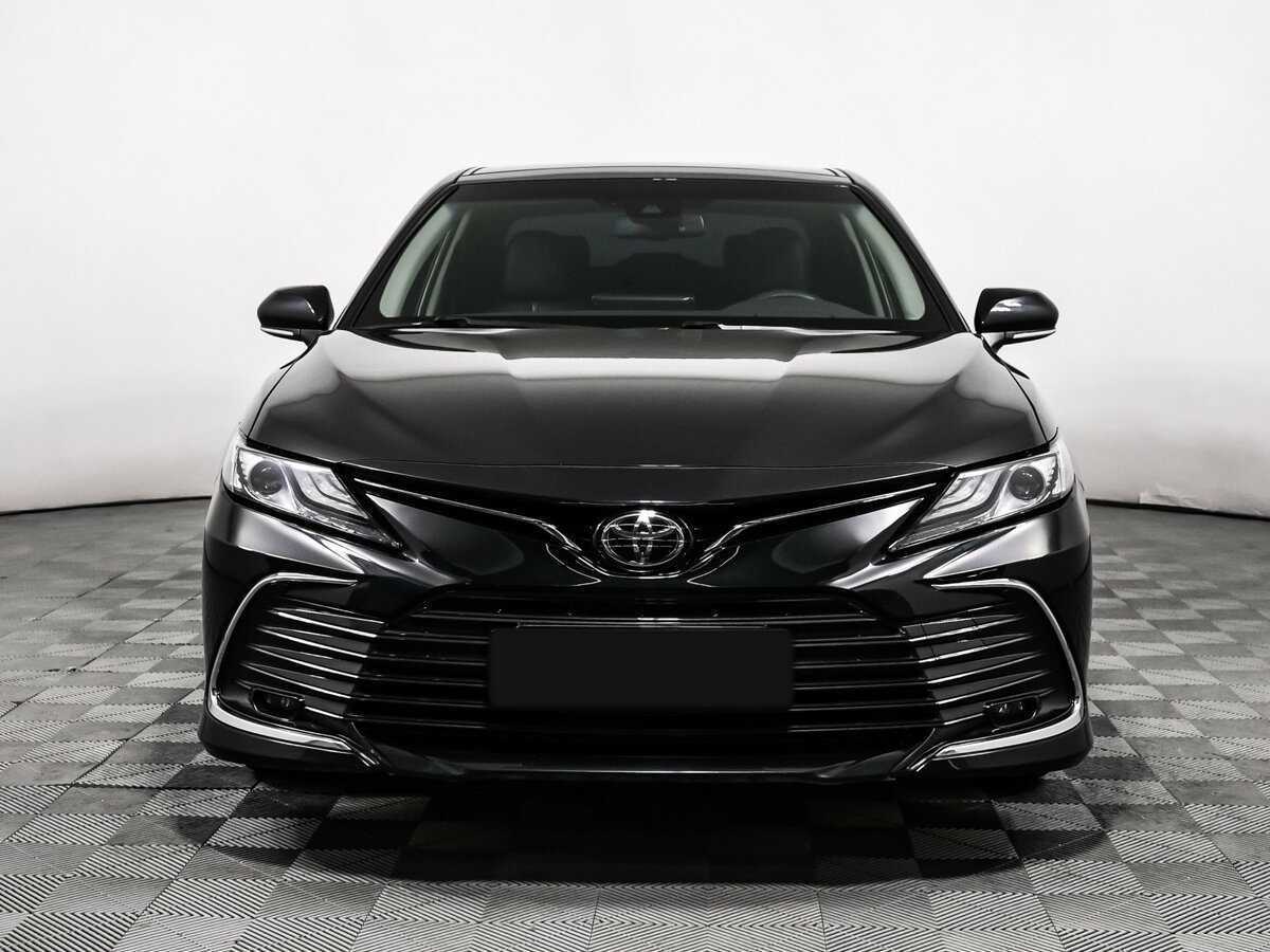 Toyota Camry с пробегом — 2023 год. Фото: #1