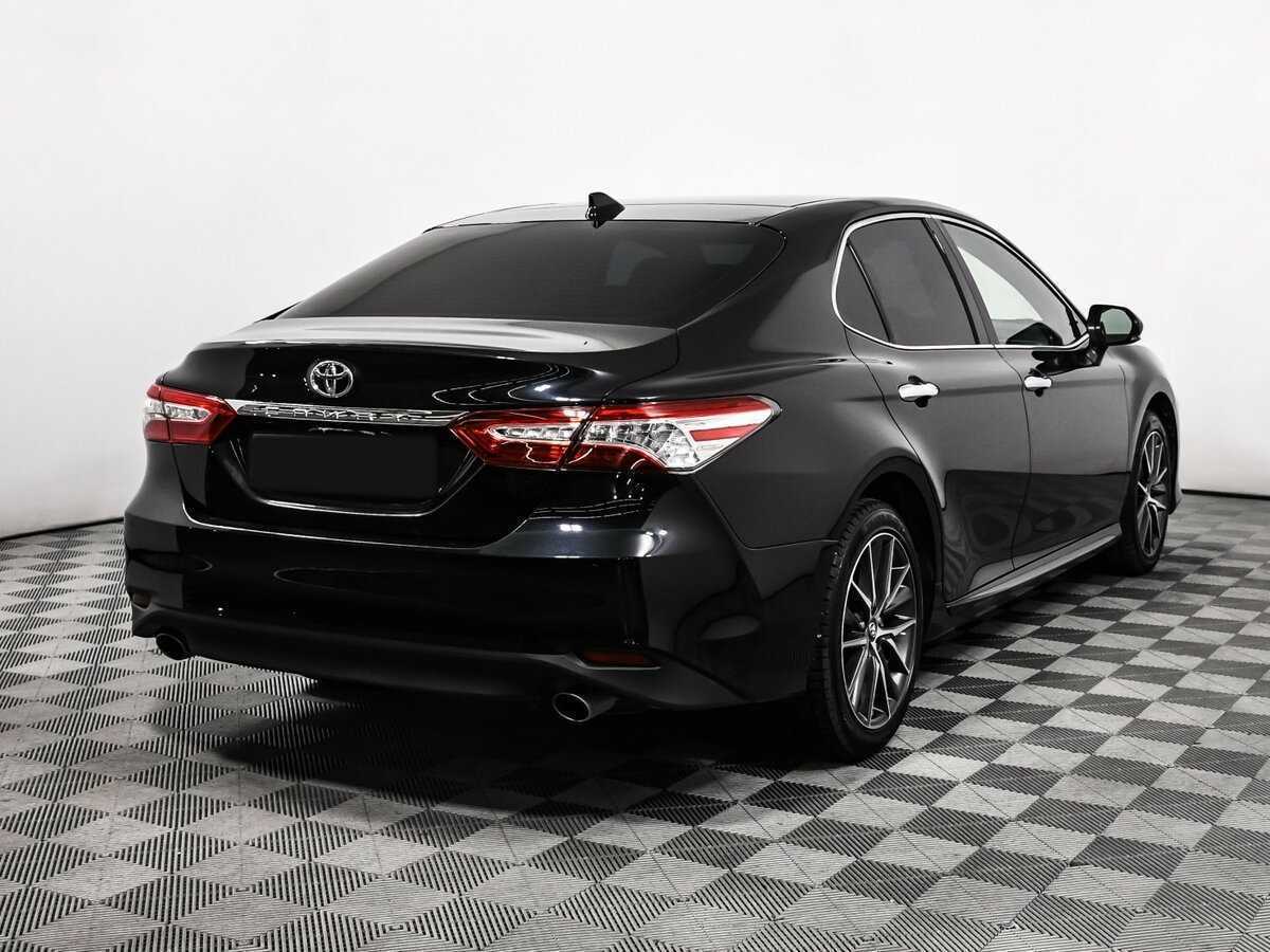Toyota Camry с пробегом — 2023 год. Фото: #4