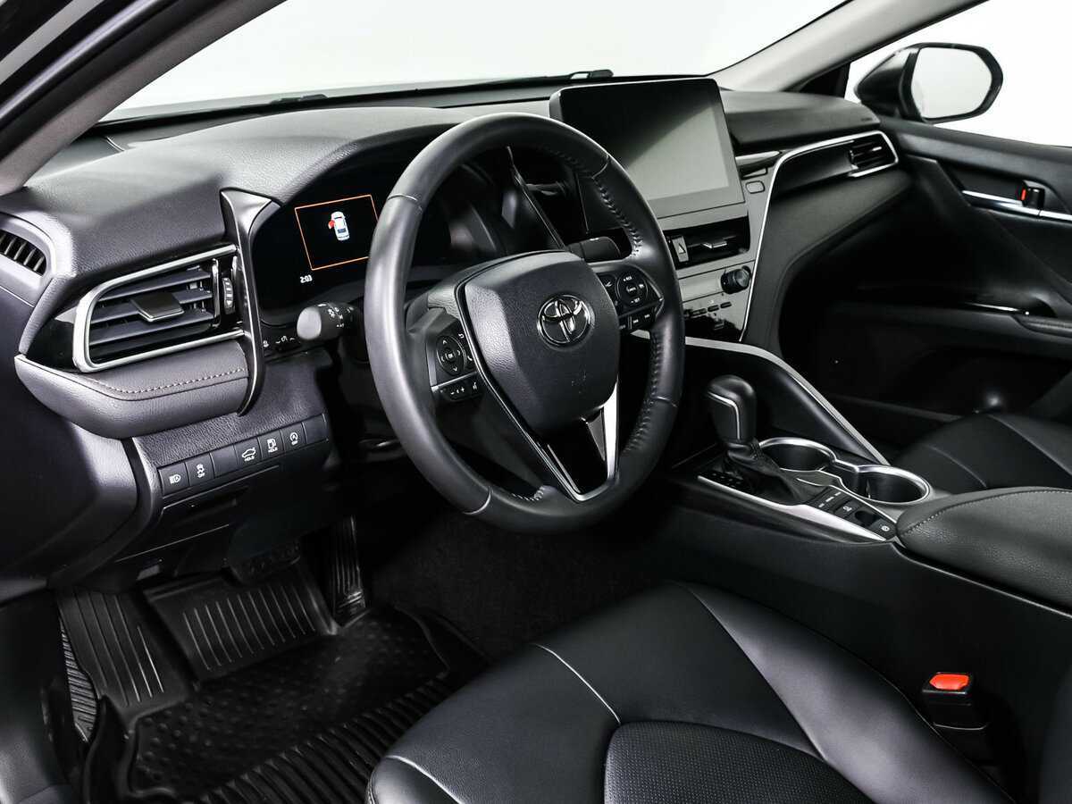 Toyota Camry с пробегом — 2023 год. Фото: #12