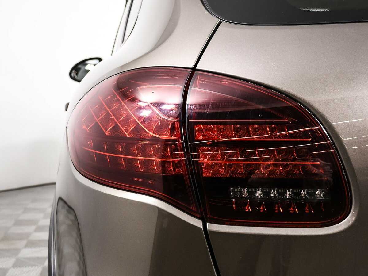 Porsche Cayenne с пробегом — 2012 год. Фото: #16