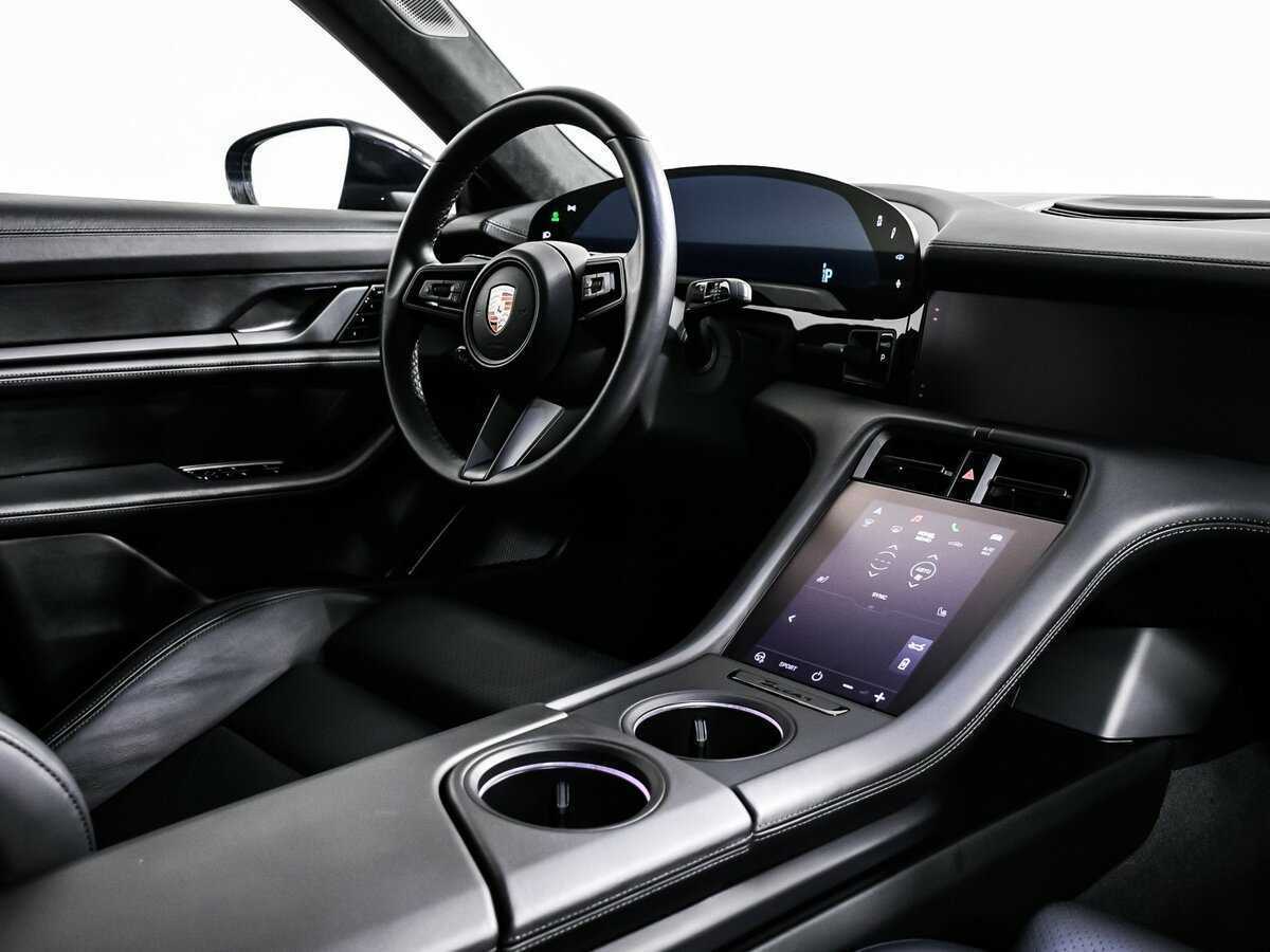 Porsche Taycan с пробегом — 2020 год. Фото: #8