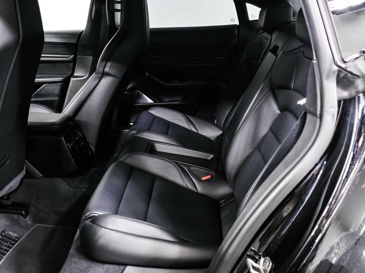 Porsche Taycan с пробегом — 2020 год. Фото: #13