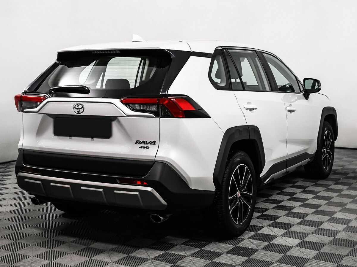 Toyota RAV4 с пробегом — 2023 год. Фото: #4