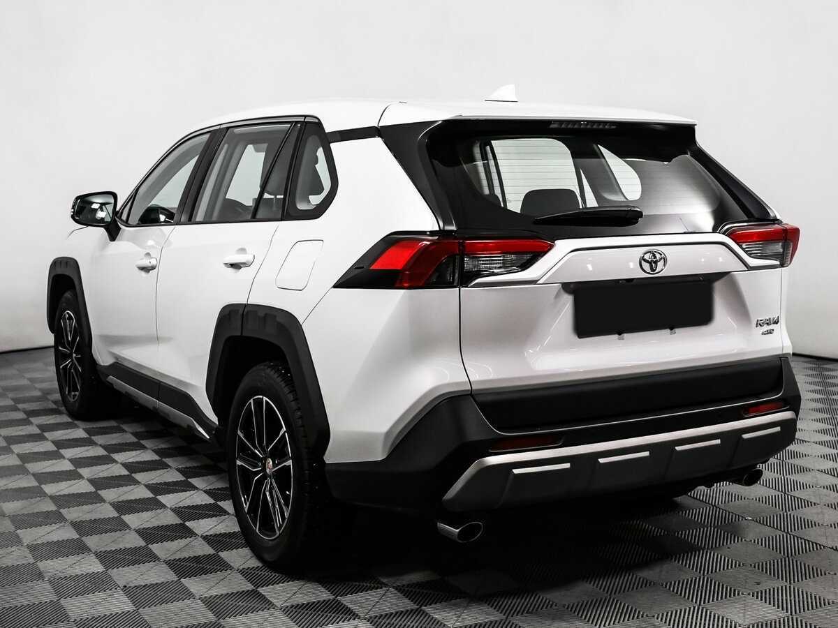 Toyota RAV4 с пробегом — 2023 год. Фото: #6