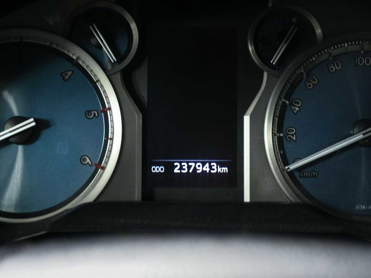 Toyota Land Cruiser Prado с пробегом — 2017 год. Фото: #7