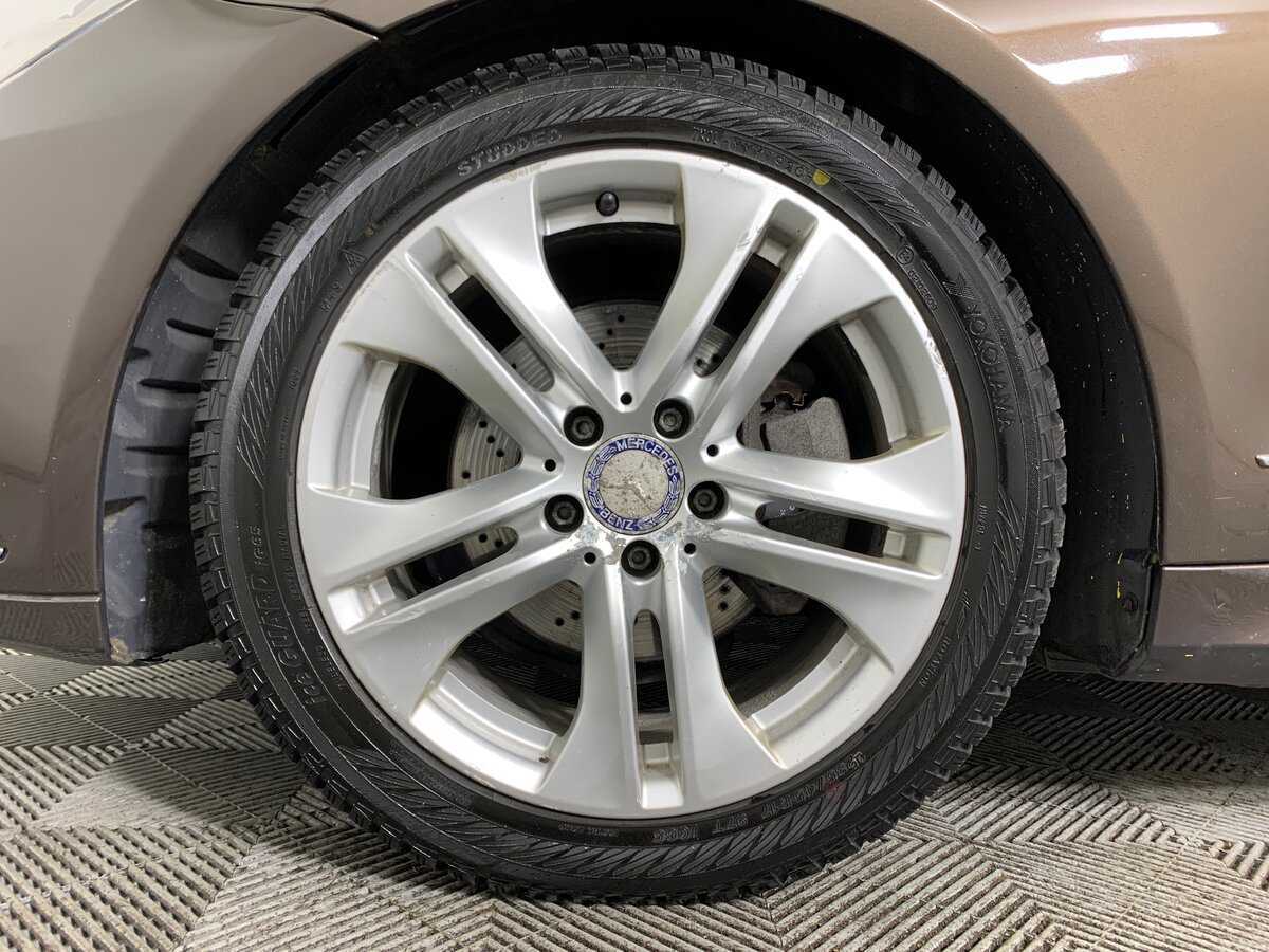 Mercedes-Benz E-Класс с пробегом — 2012 год. Фото: #8