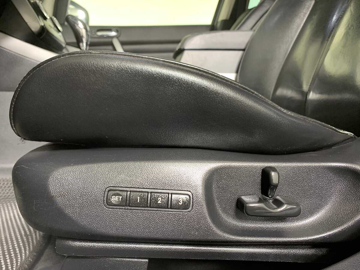 Mazda CX-7 с пробегом — 2011 год. Фото: #16