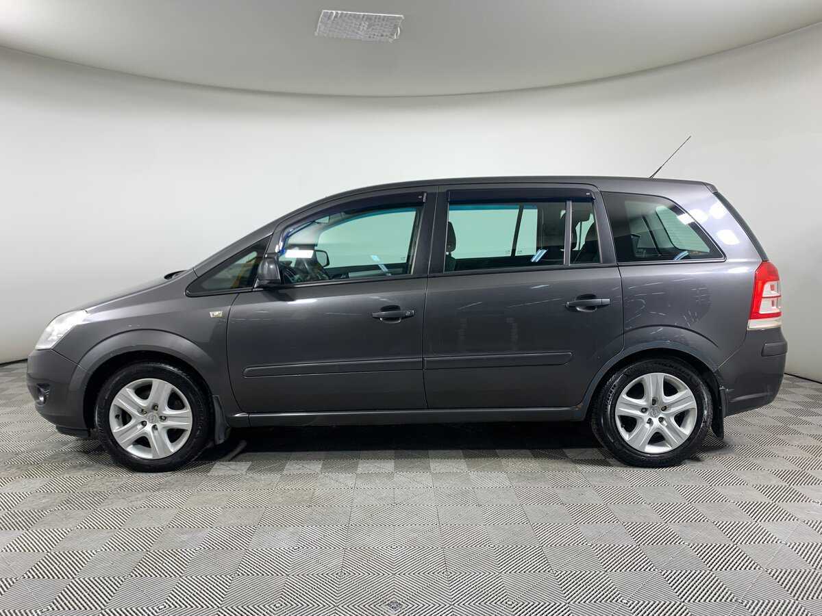 Opel Zafira с пробегом — 2010 год. Фото: #7