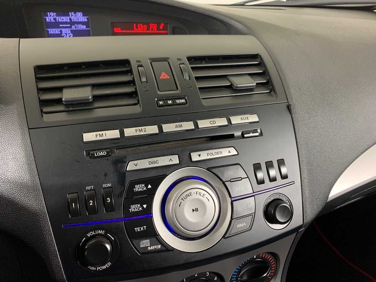 Mazda 3 с пробегом — 2011 год. Фото: #15