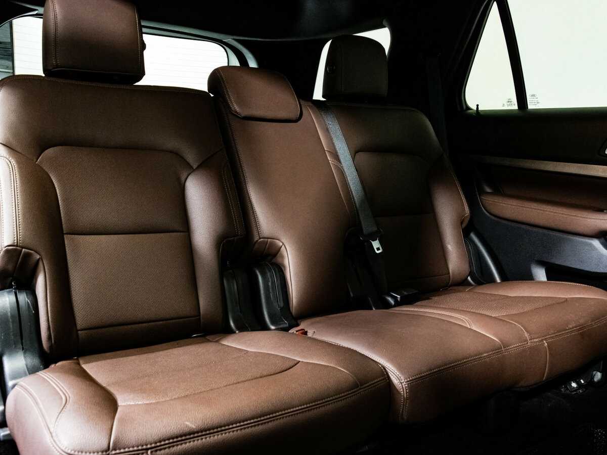 Ford Explorer с пробегом — 2019 год. Фото: #14