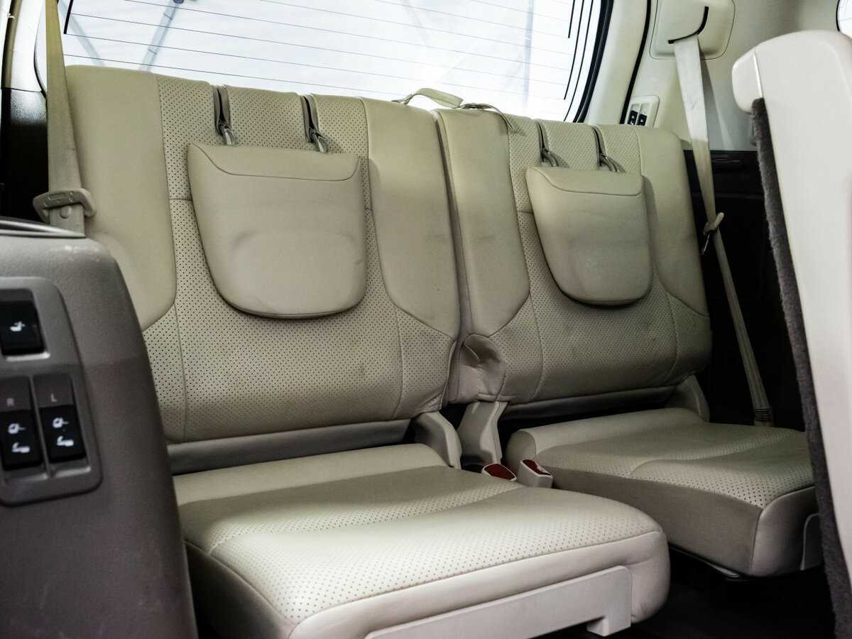 Lexus GX с пробегом — 2010 год. Фото: #17