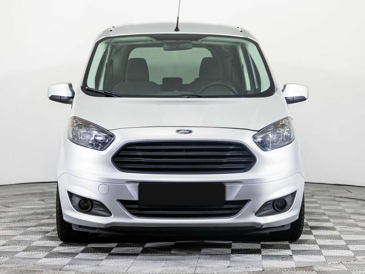 Ford Tourneo Courier с пробегом — 2017 год. Фото: #1
