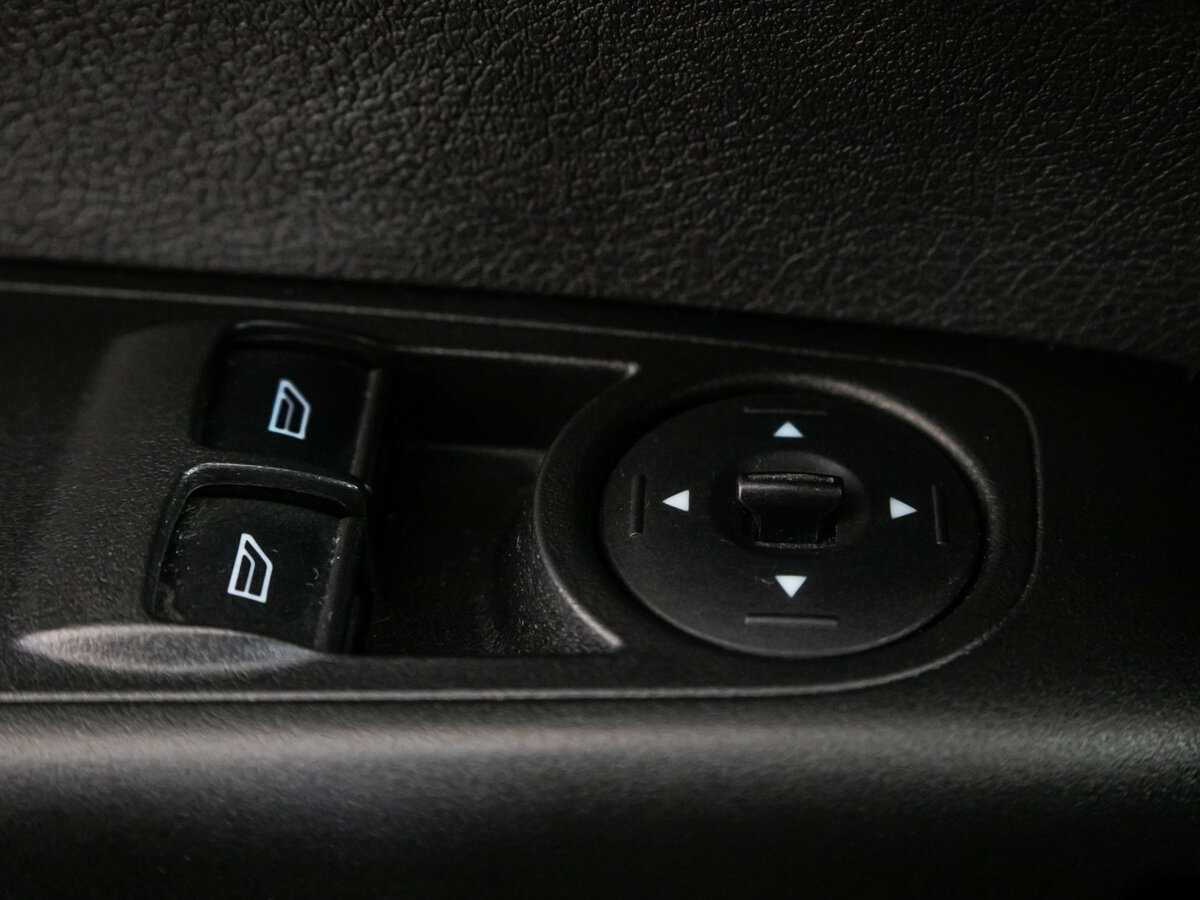 Ford Tourneo Courier с пробегом — 2017 год. Фото: #13