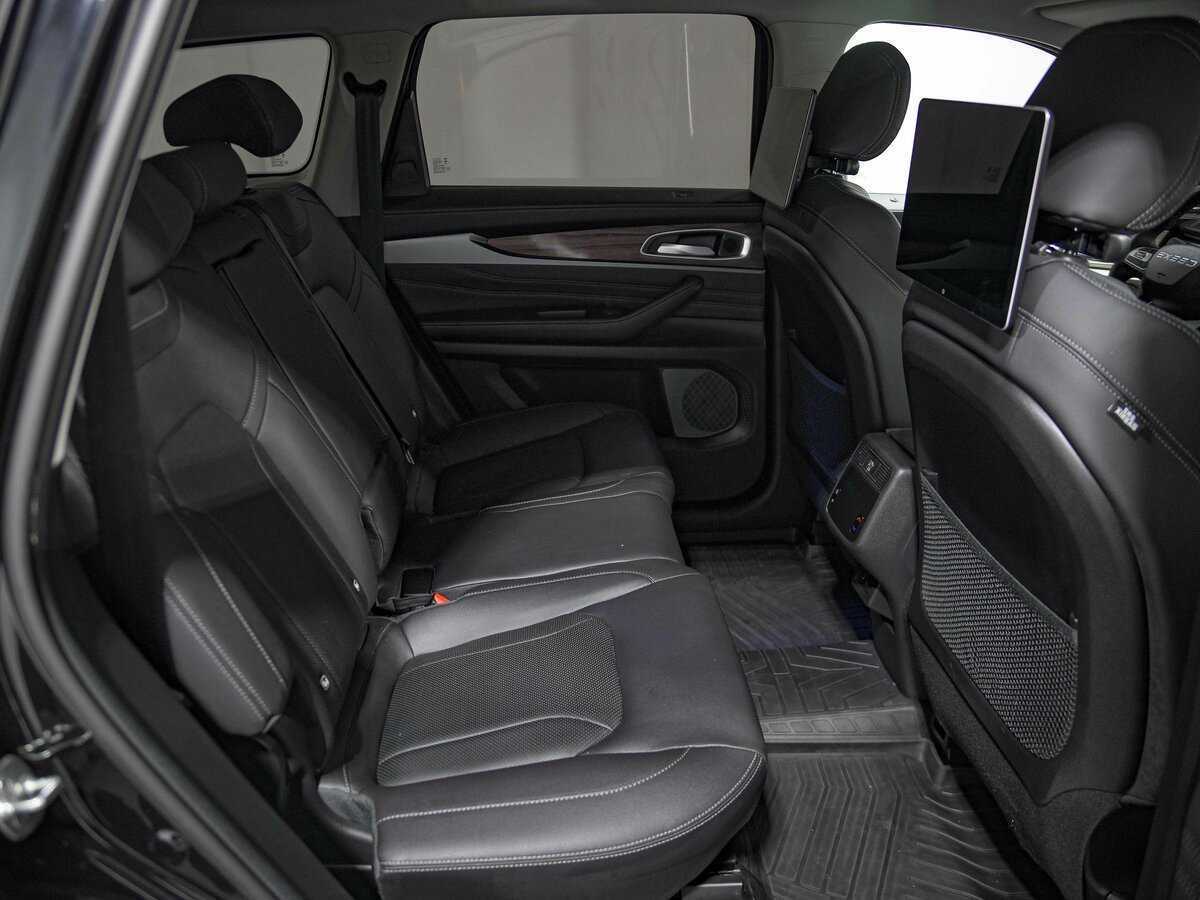 EXEED VX с пробегом — 2023 год. Фото: #19