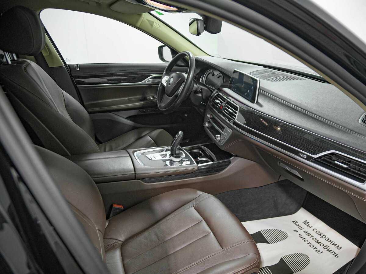 BMW 7 серии с пробегом — 2018 год. Фото: #18