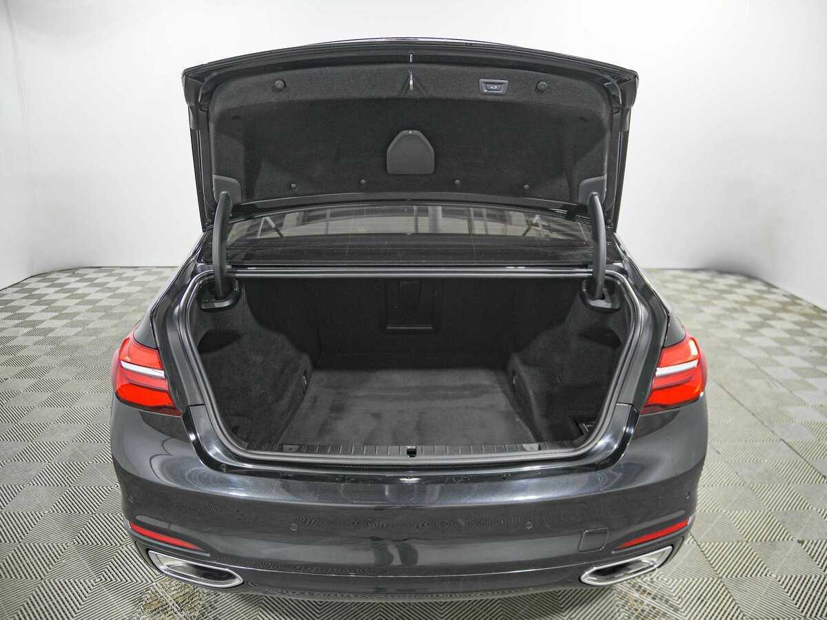 BMW 7 серии с пробегом — 2018 год. Фото: #22