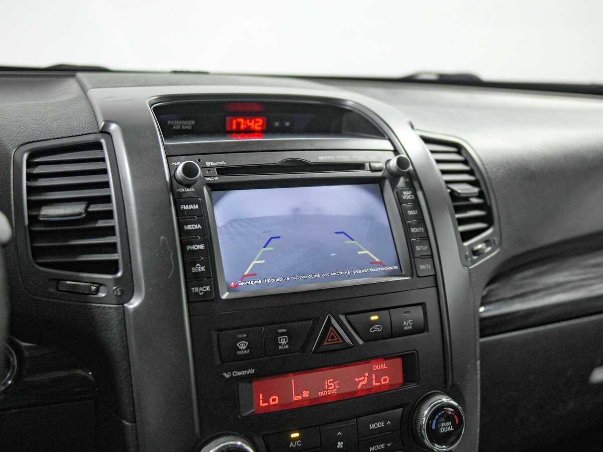 Kia Sorento с пробегом — 2011 год. Фото: #10